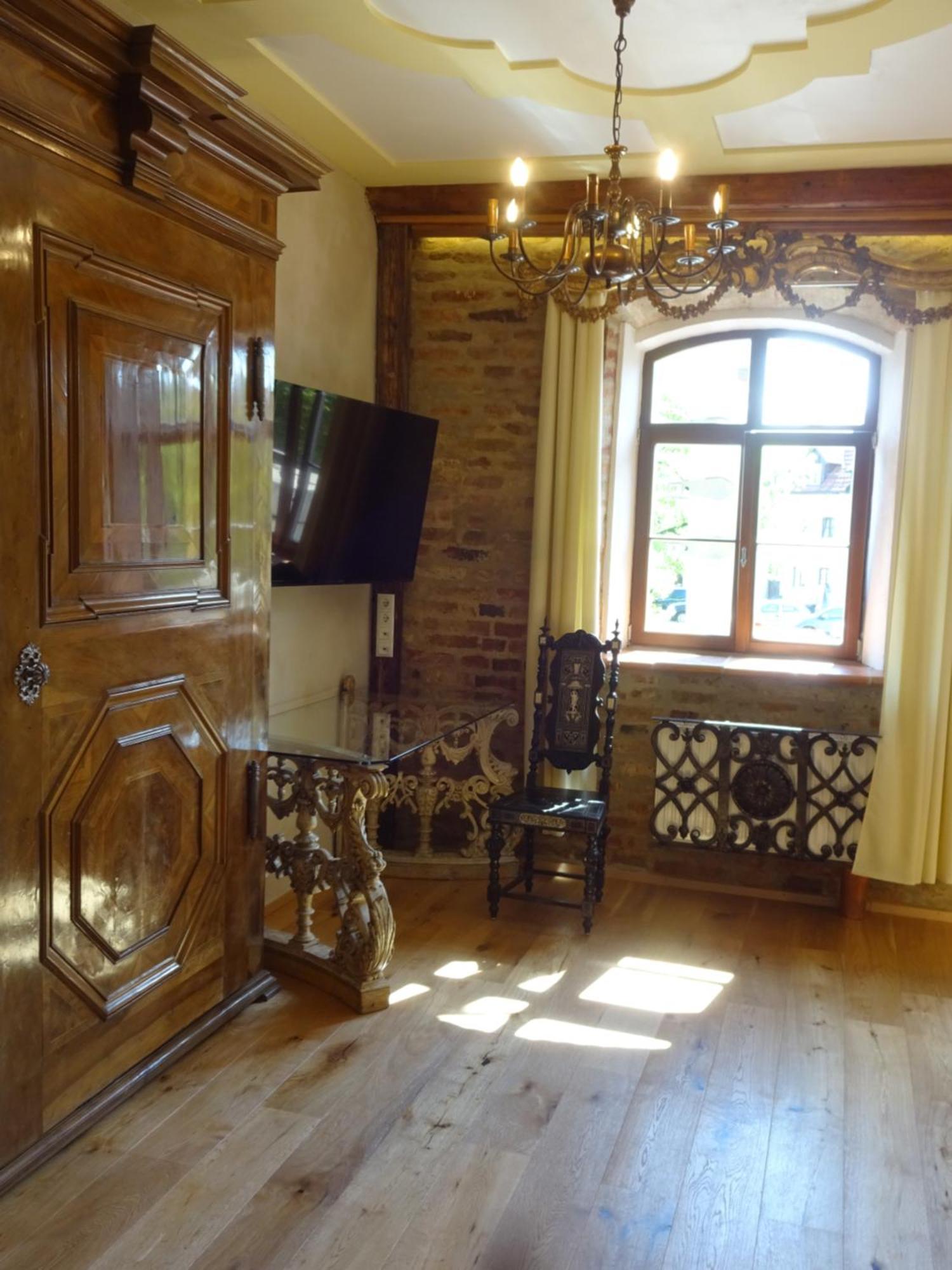 Wirgarten Antik Hotel Dingolfing Extérieur photo